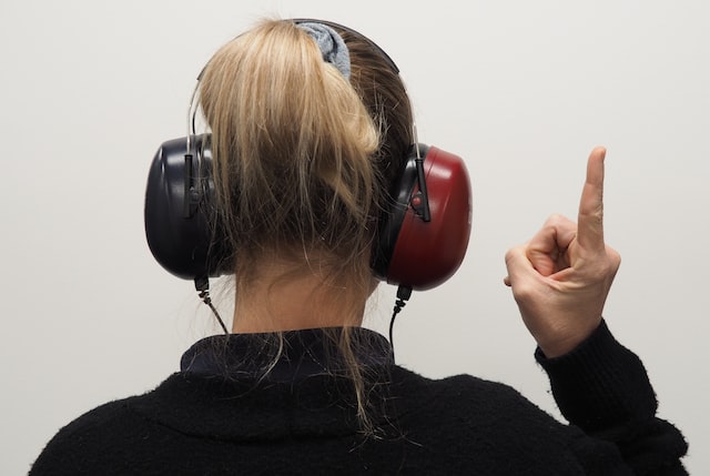 Hörgeräte: Wie sie Ihnen helfen können, zu hören, was wichtig ist